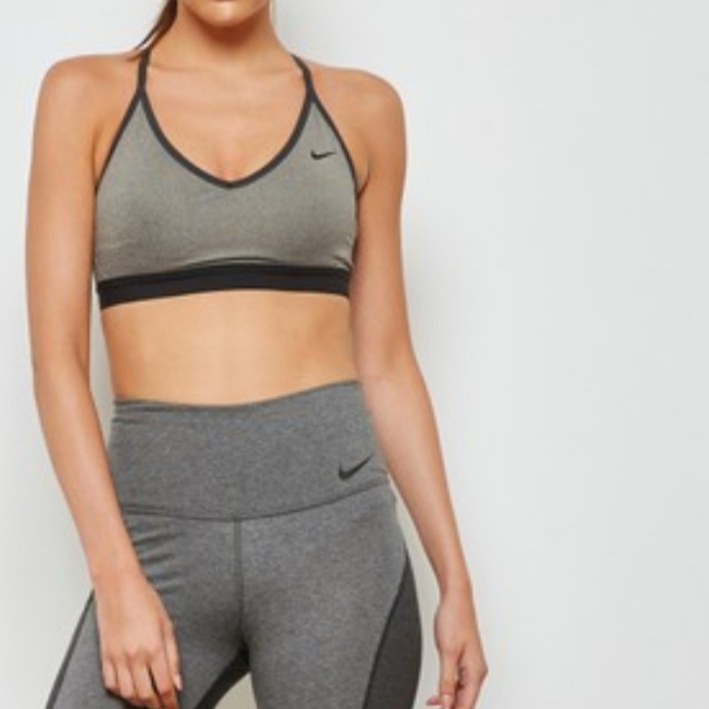 Nike Indy Sports Bra Size M Gray/Blk + 2 FREE Sports Bras EUC - Picture 6 of 11